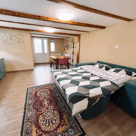 Apartamento Yard Studio Rasnov Exterior foto