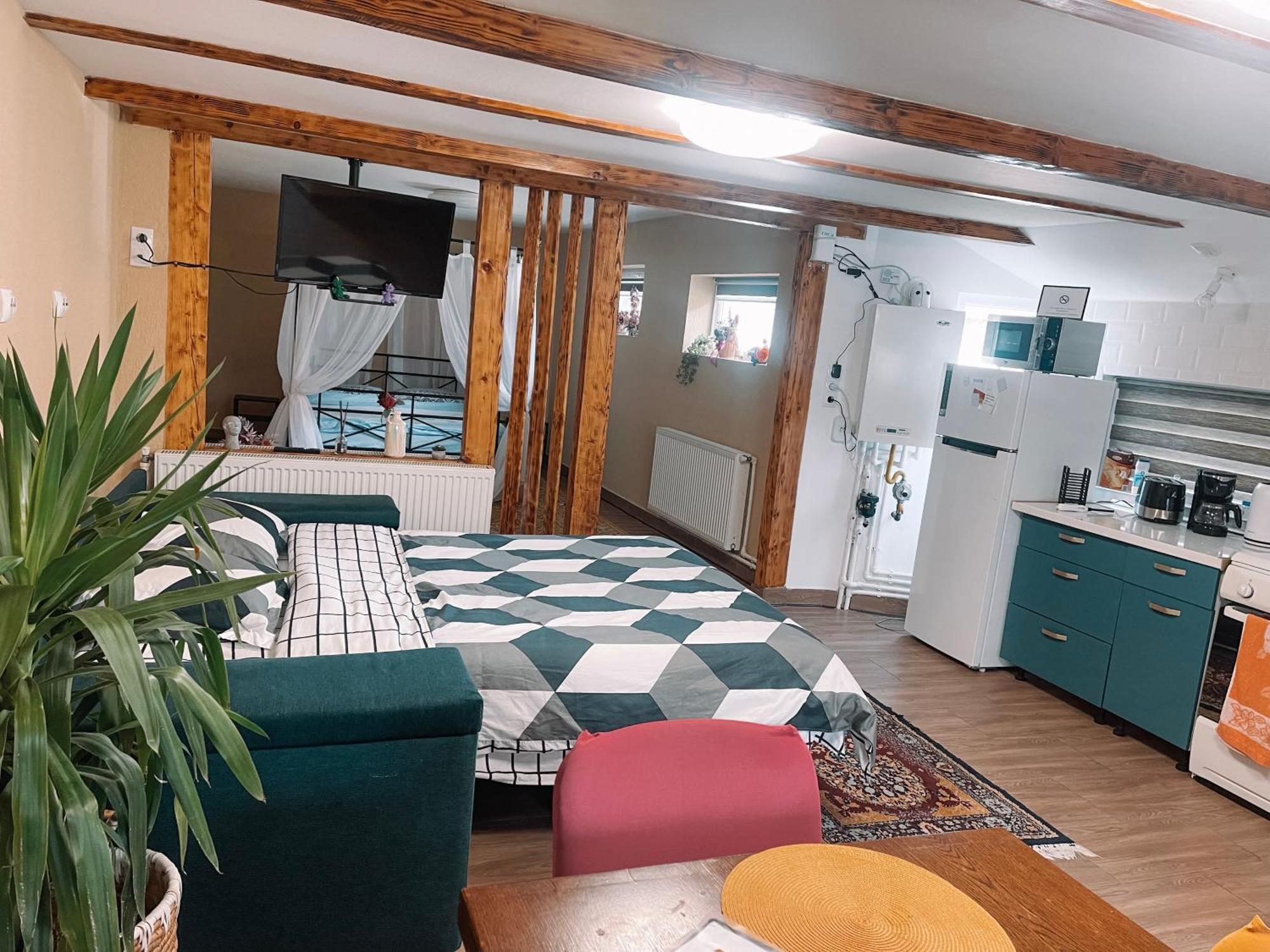 Apartamento Yard Studio Rasnov Exterior foto