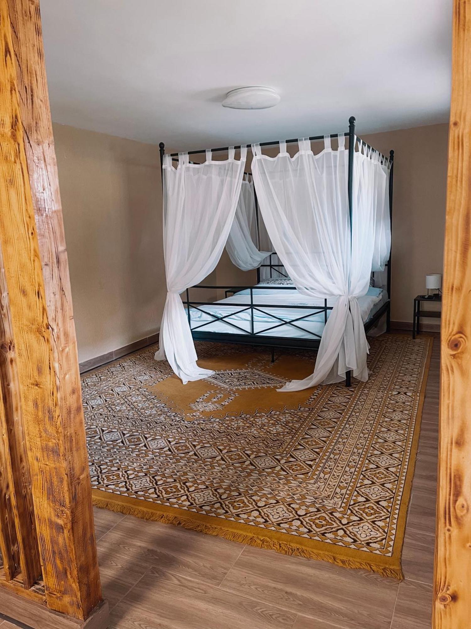 Apartamento Yard Studio Rasnov Exterior foto
